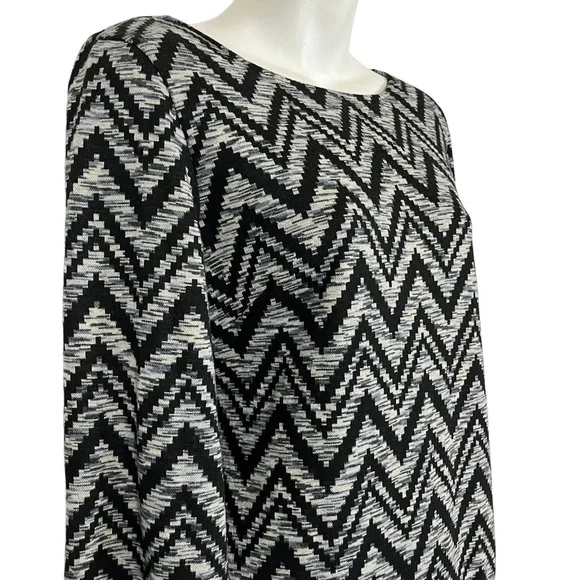 Ronni Nicole Gray & Black Chevron 3/4 Long Sleeve Mini Knit Sheath Dress sz 12 - Picture 6 of 16